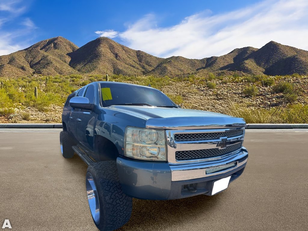 Used 2010 Chevrolet Silverado 1500 LT AWD/4WD image 4