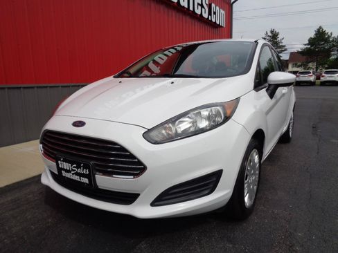 Used 2016 Ford Fiesta S FWD image 9