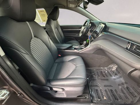 Used 2024 Toyota Camry SE image 17