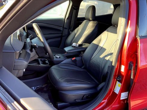 Used 2021 Ford Mustang Mach-E Premium image 7