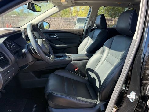 Used 2021 Nissan Rogue SL w/ Premium Package FWD image 12