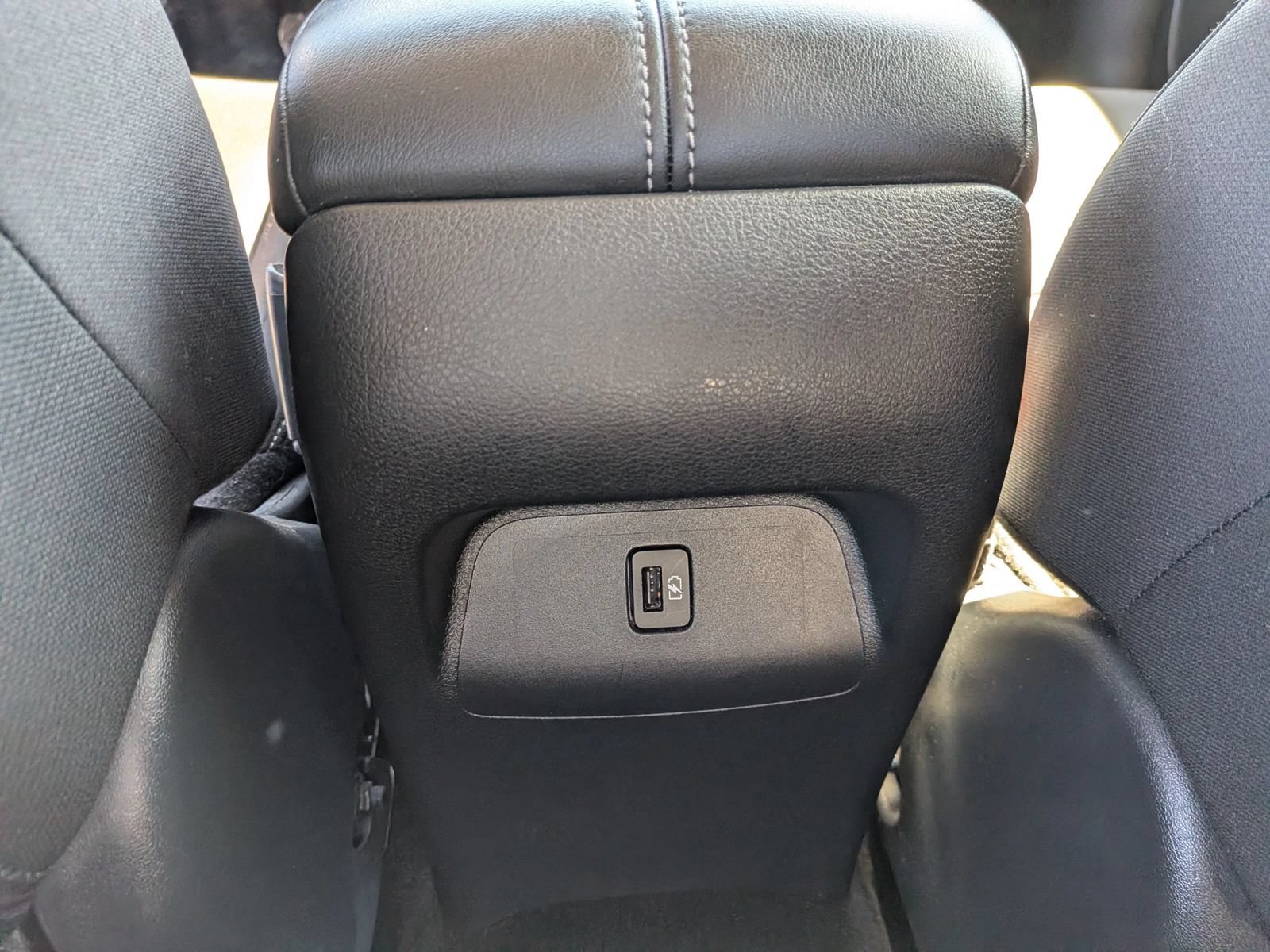 Used 2025 Nissan Sentra SV FWD image 35