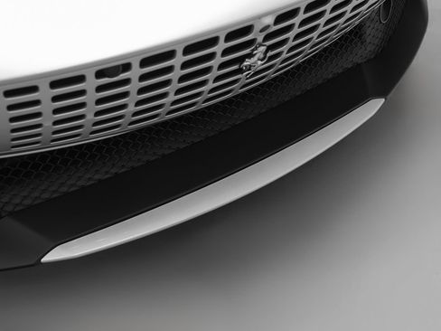 Certified 2025 Ferrari Roma Spider RWD image 4