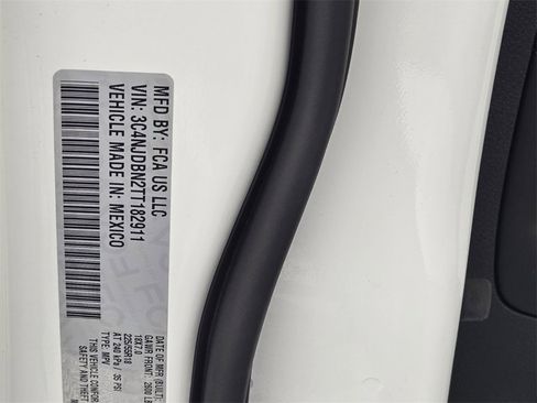 New 2026 Jeep Compass Latitude image 20