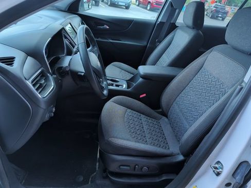 Used 2024 Chevrolet Equinox LT FWD image 10