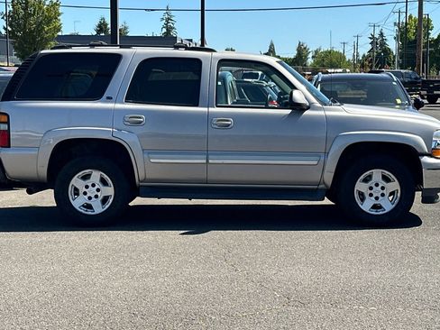 Used 2005 Chevrolet Tahoe LT w/ LT Preferred Equipment Group AWD/4WD image 3