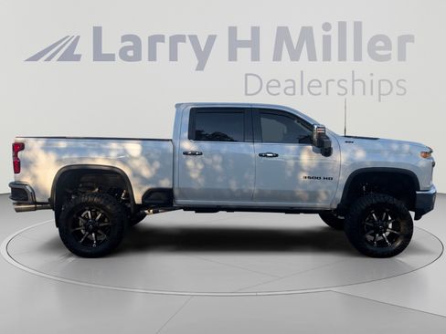 Used 2020 Chevrolet Silverado 3500 LTZ w/ LTZ Premium Package AWD/4WD image 6