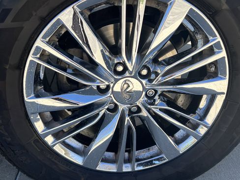 Used 2019 INFINITI QX80 Luxe w/ 22" Wheel Package image 12