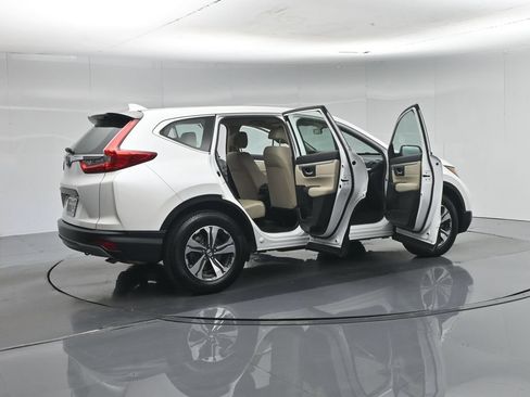 Used 2019 Honda CR-V LX image 5