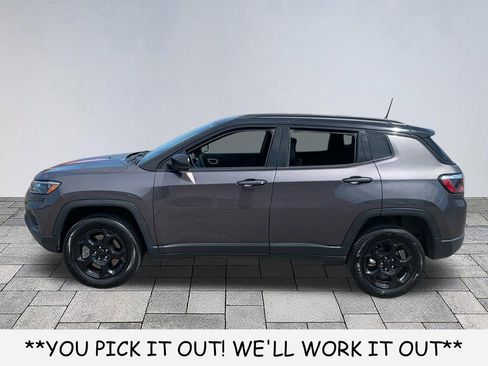Used 2024 Jeep Compass Trailhawk AWD/4WD image 4