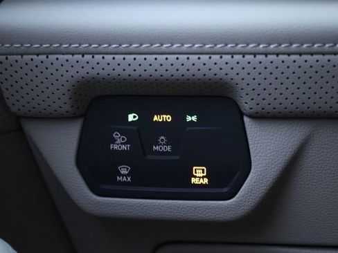 New 2026 Volkswagen Atlas SE image 19