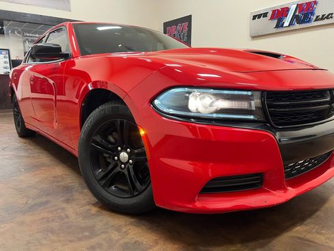 Used 2020 Dodge Charger SXT w/ Leather Interior Group RWD image 32
