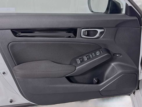 Certified 2024 Honda Civic EX image 17