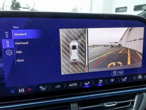 New 2026 Chevrolet Equinox EV LT image 23