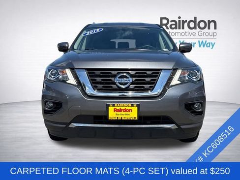 Used 2019 Nissan Pathfinder SL AWD/4WD image 2