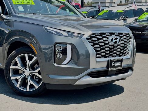 Used 2022 Hyundai Palisade Limited w/ Cargo Package FWD image 4