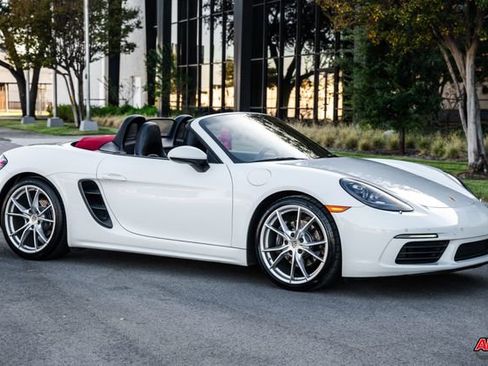 Used 2017 Porsche 718 Boxster image 58