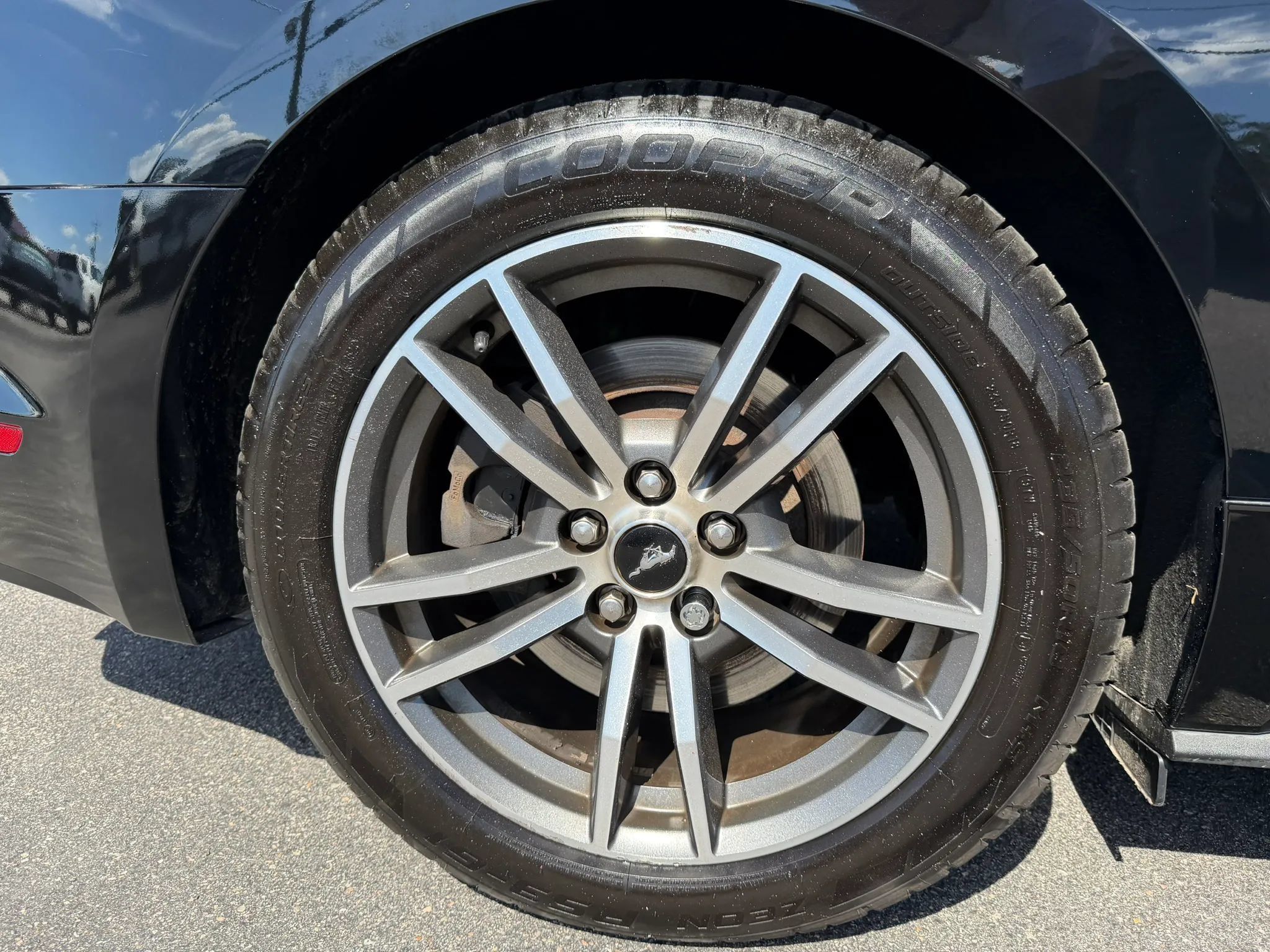 Used 2015 Ford Mustang GT RWD image 31