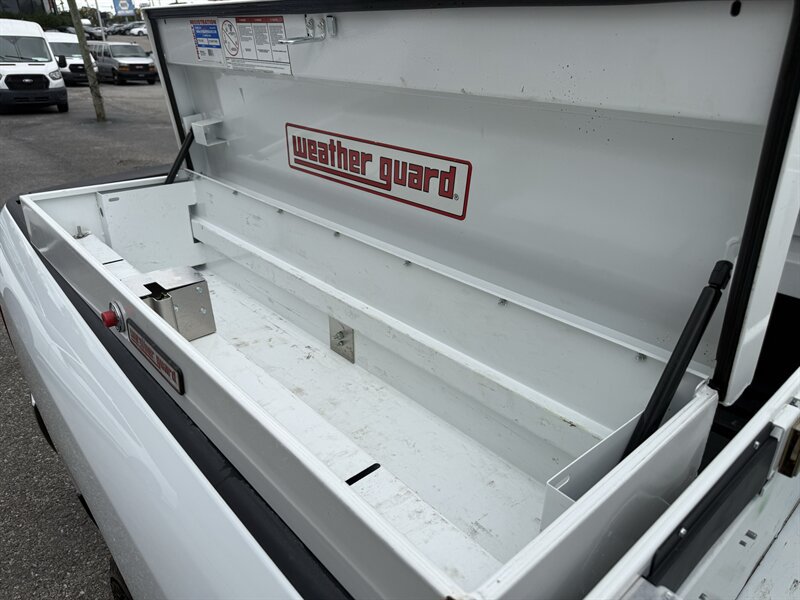 Used 2022 RAM 2500 Tradesman w/ Chrome Appearance Group RWD image 39