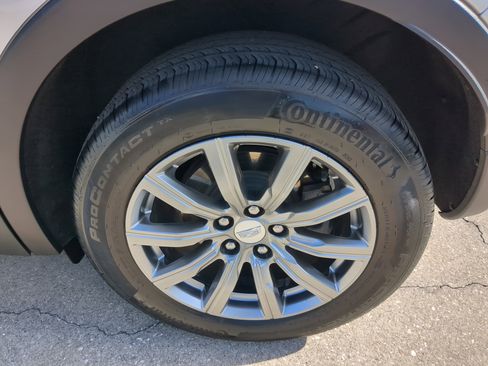 Used 2019 Cadillac XT4 Premium Luxury image 34