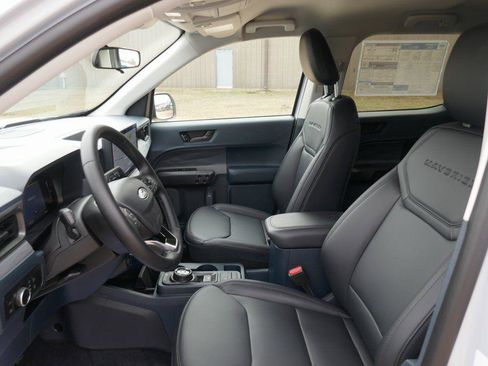 New 2026 Ford Maverick Lariat w/ Black Appearance Package image 14