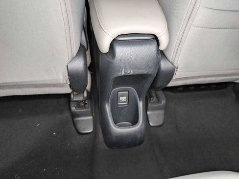 Used 2019 Honda HR-V LX image 16