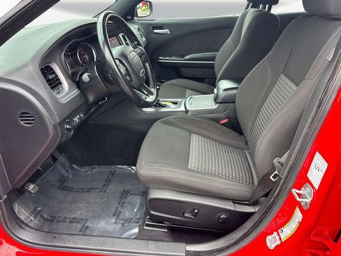 Used 2023 Dodge Charger SXT image 10