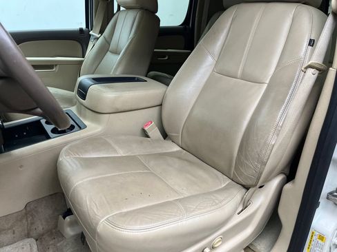 Used 2012 GMC Yukon XL SLT w/ Regional Value Package RWD image 18