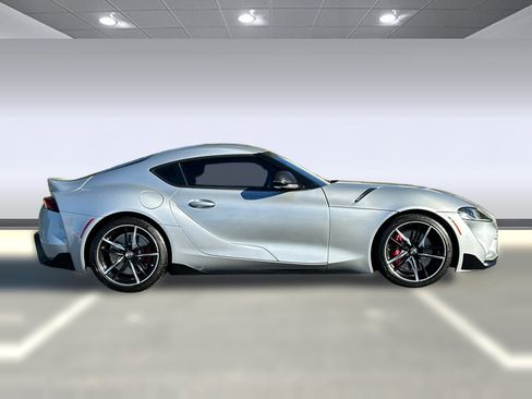 Used 2022 Toyota Supra image 8
