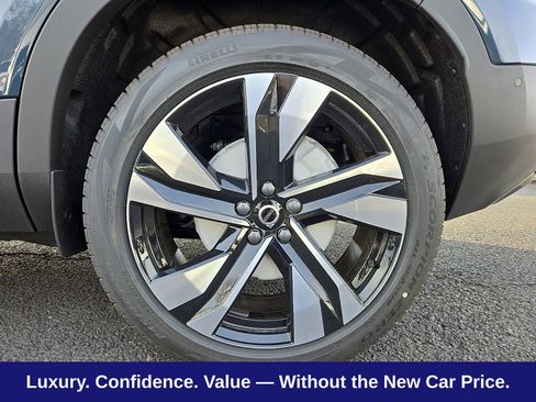 Used 2026 Volvo XC40 B5 Plus w/ Protection Package Premier AWD/4WD image 6