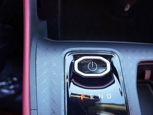 Used 2024 Jeep Wagoneer Launch Edition image 35