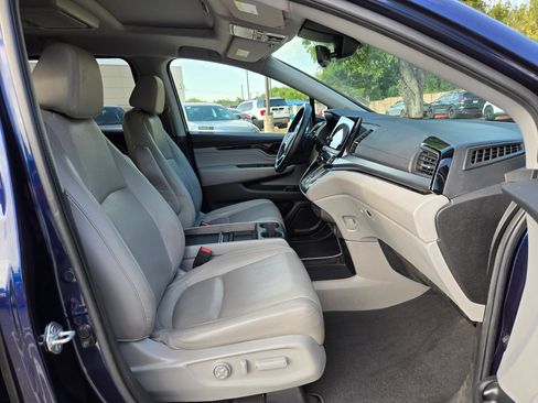 Certified 2022 Honda Odyssey Touring image 25