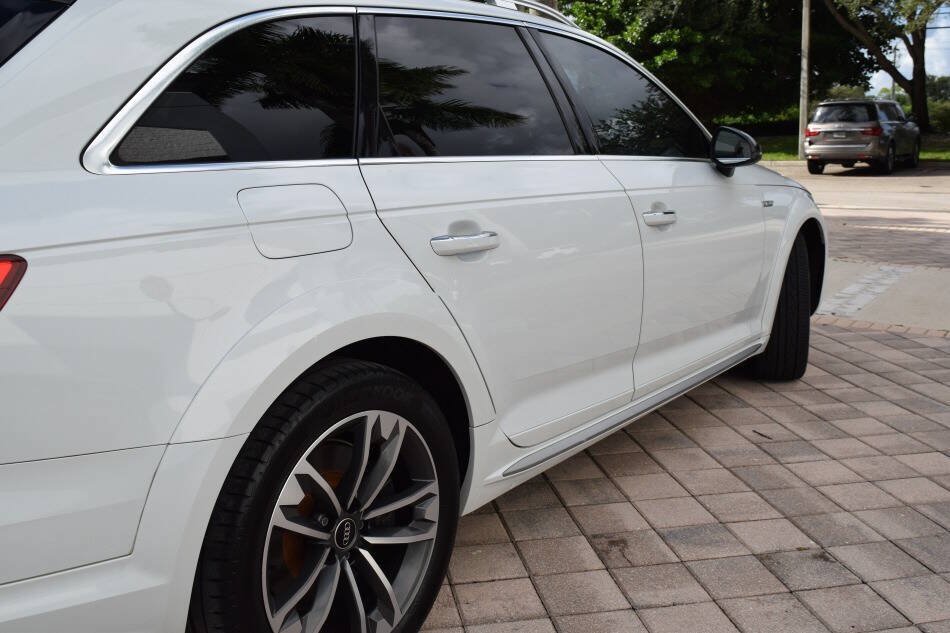 Used 2017 Audi A4 2.0T allroad Premium Plus w/ Technology Package AWD/4WD image 24