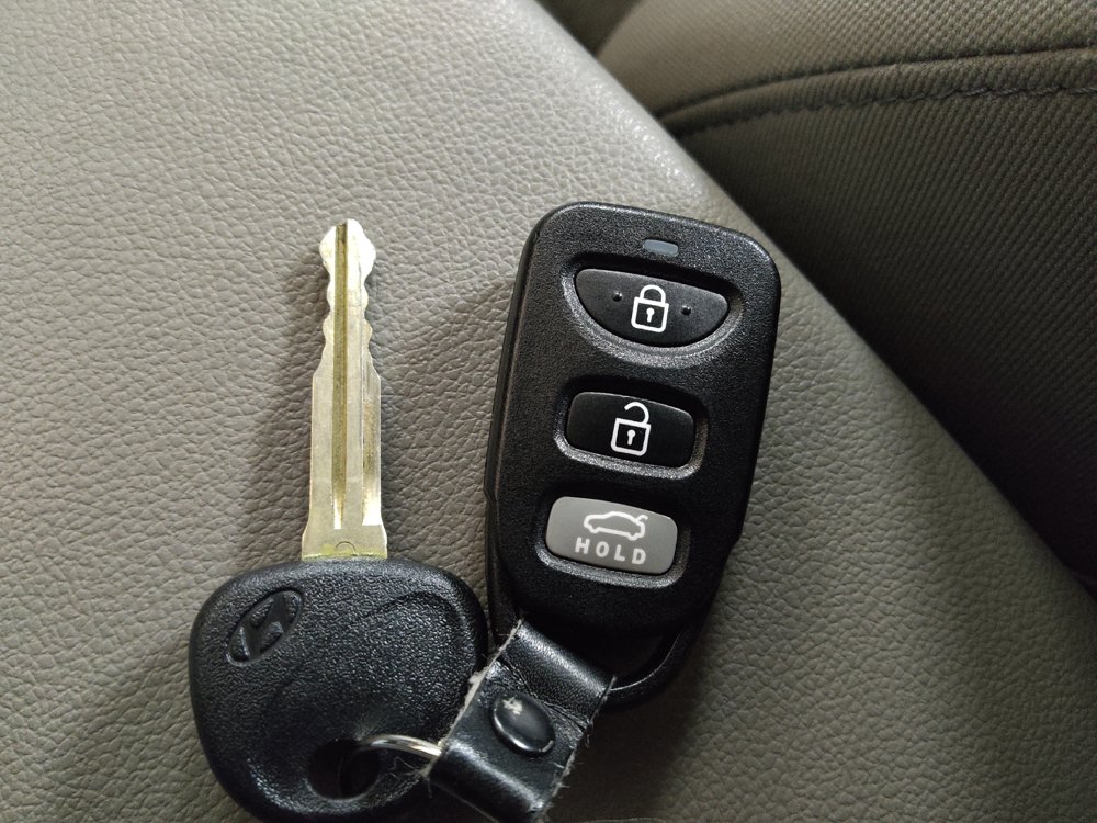 Used 2020 Hyundai Elantra SE FWD image 32