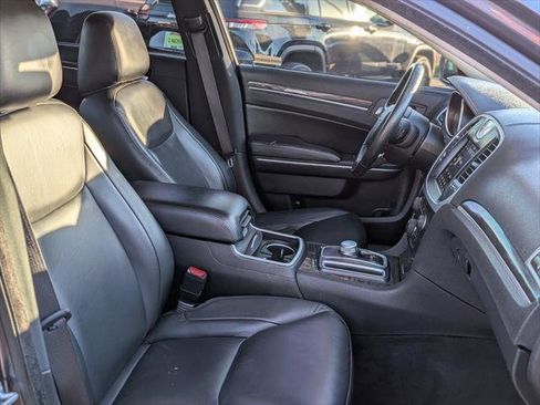 Certified 2022 Chrysler 300 Touring L image 20