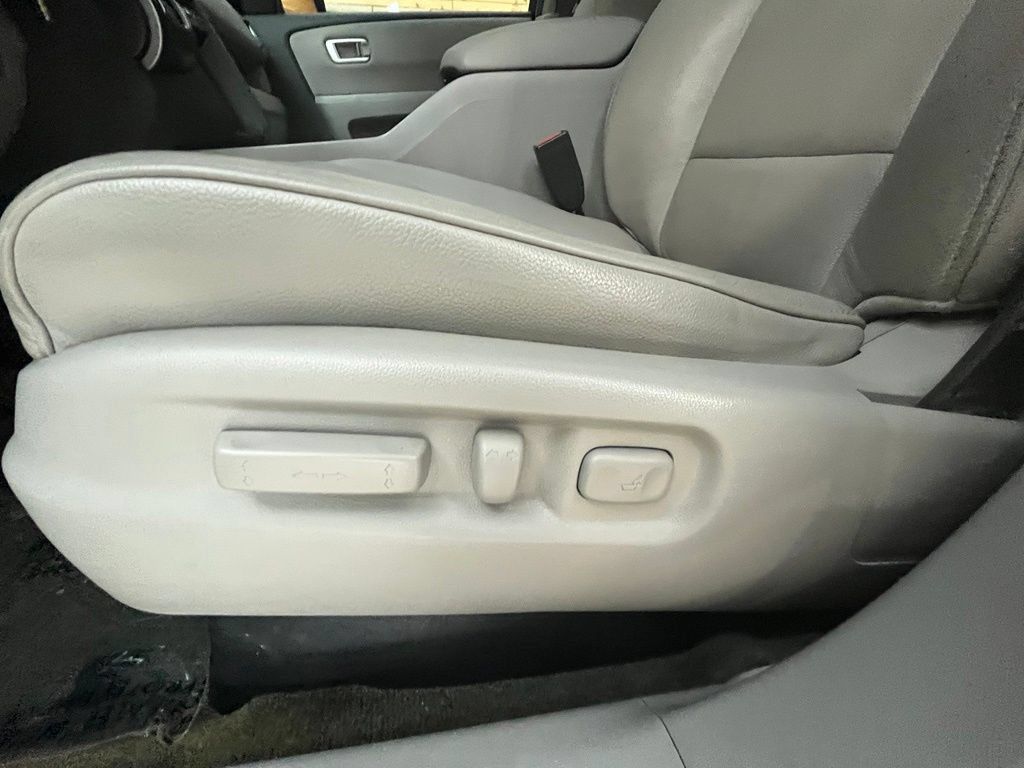 Used 2014 Honda Pilot EX-L image 43