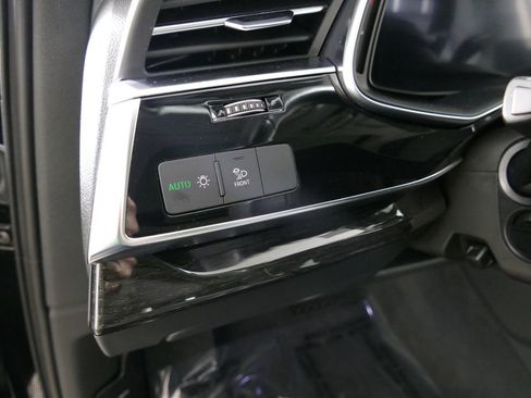 Used 2023 Audi Q7 3.0T Premium Plus w/ Premium Plus Package AWD/4WD image 17