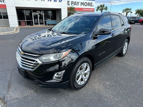 Used 2019 Chevrolet Equinox LT image 2