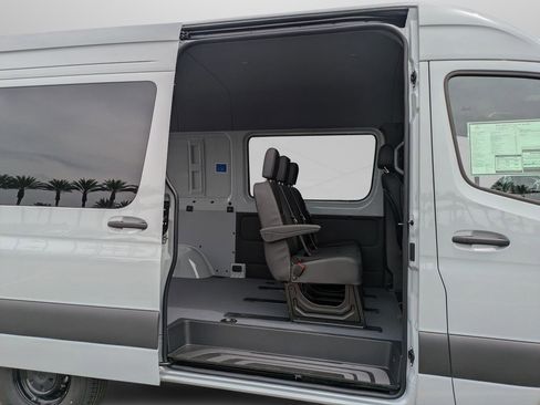 New 2025 Mercedes-Benz Sprinter 2500 image 6