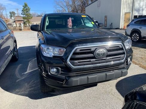 Used 2019 Toyota Tacoma SR5 image 8