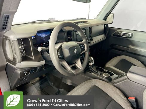Used 2021 Ford Bronco Base w/ Sasquatch Package image 3