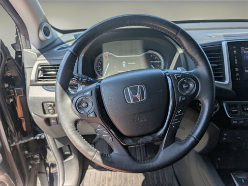 Used 2017 Honda Pilot Elite image 16