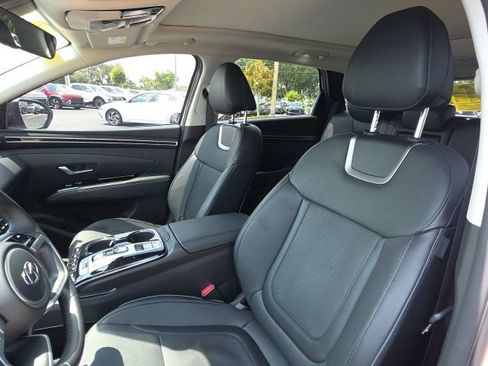 Certified 2024 Hyundai Tucson Limited FWD image 6