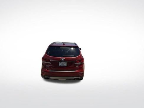 Used 2017 Hyundai Santa Fe Limited FWD image 4