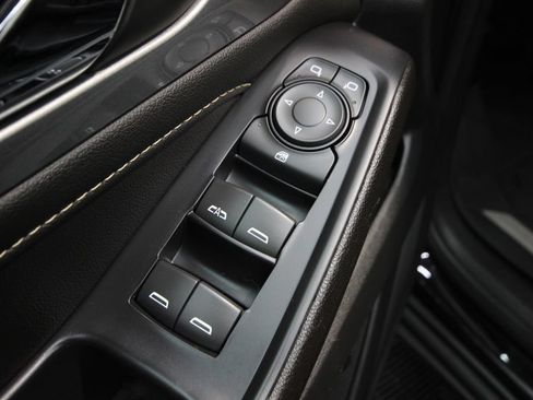 Used 2022 Chevrolet Traverse LT w/ LPO, Floor Liner Package AWD/4WD image 14