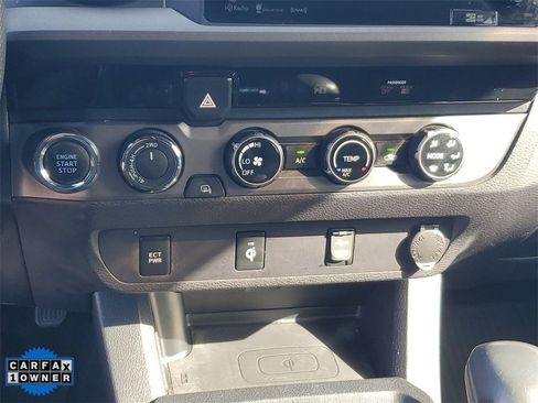 Used 2017 Toyota Tacoma 4x4 Double Cab image 27