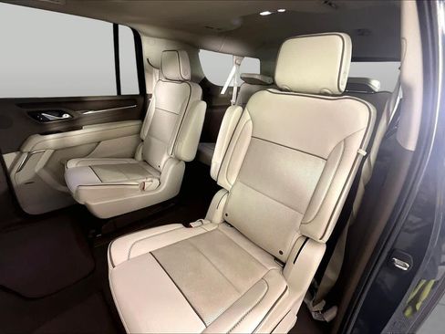 Used 2021 GMC Yukon XL Denali w/ Denali Premium Package RWD image 19