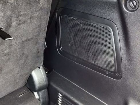 Used 2018 Ford Explorer Limited image 11