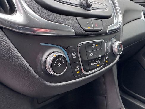 Used 2024 Chevrolet Equinox LT image 18