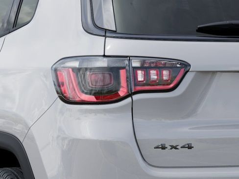 New 2026 Jeep Compass Latitude AWD/4WD image 10